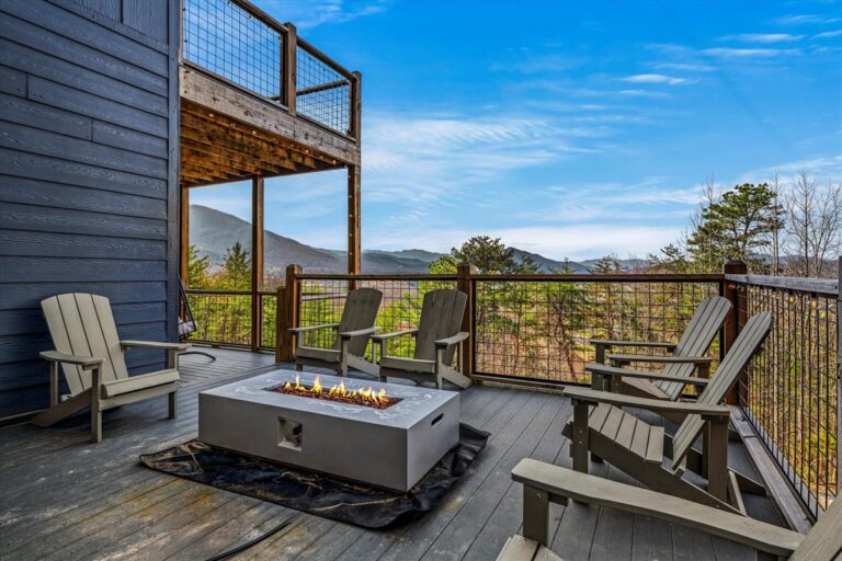 Modern Overlook and Valley View